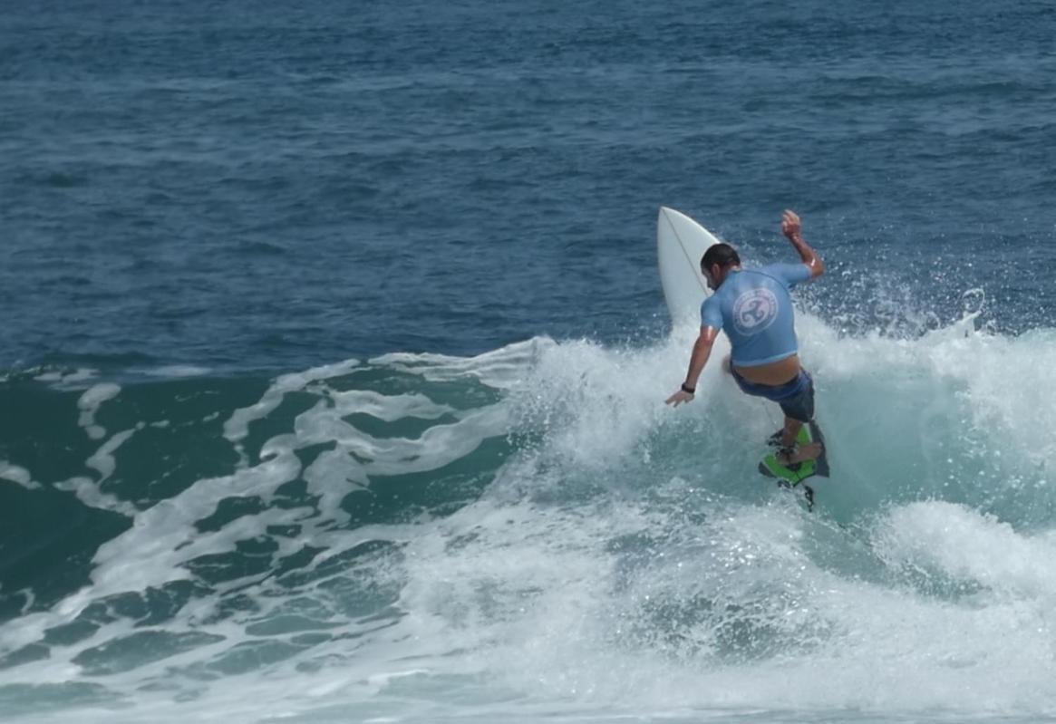 Llanes Surfcamp & Hostel Ngoại thất bức ảnh