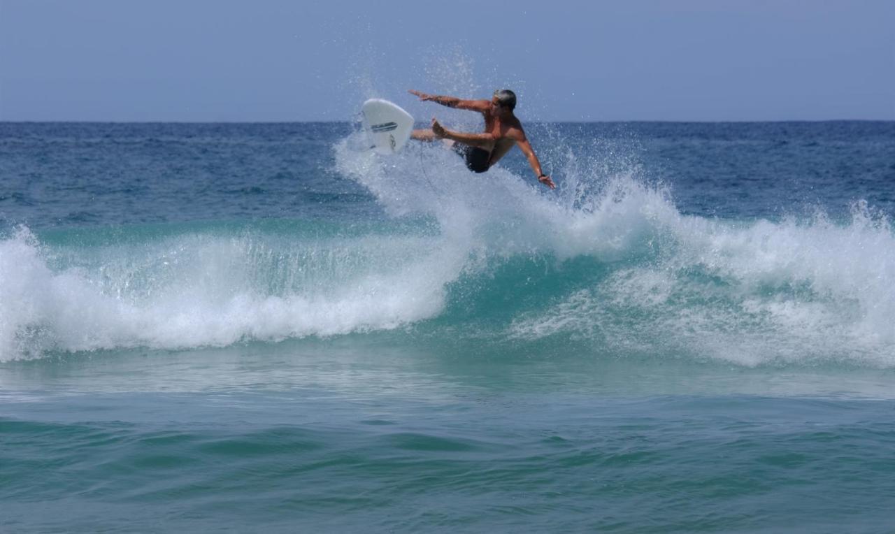 Llanes Surfcamp & Hostel Ngoại thất bức ảnh
