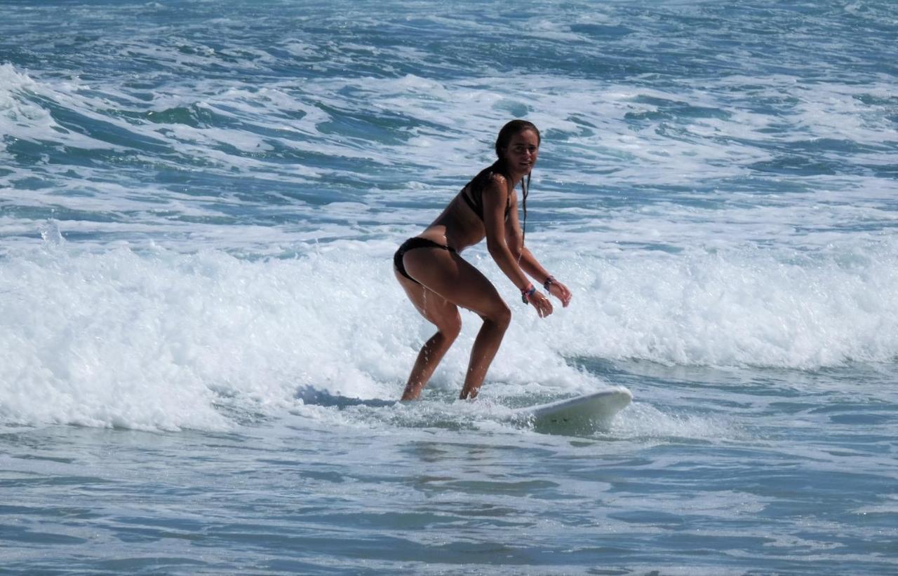 Llanes Surfcamp & Hostel Ngoại thất bức ảnh