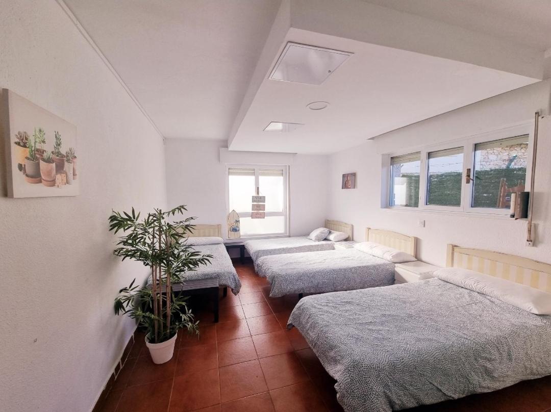 Llanes Surfcamp & Hostel Ngoại thất bức ảnh